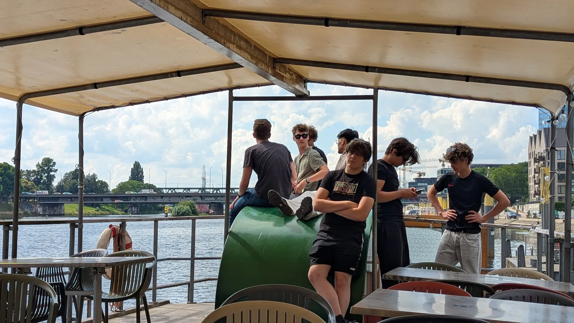 Auf dem Oberdeck